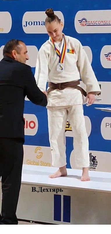 ������� ��������������� ��������� ������� ������� � ���������� �������� ����� ��������