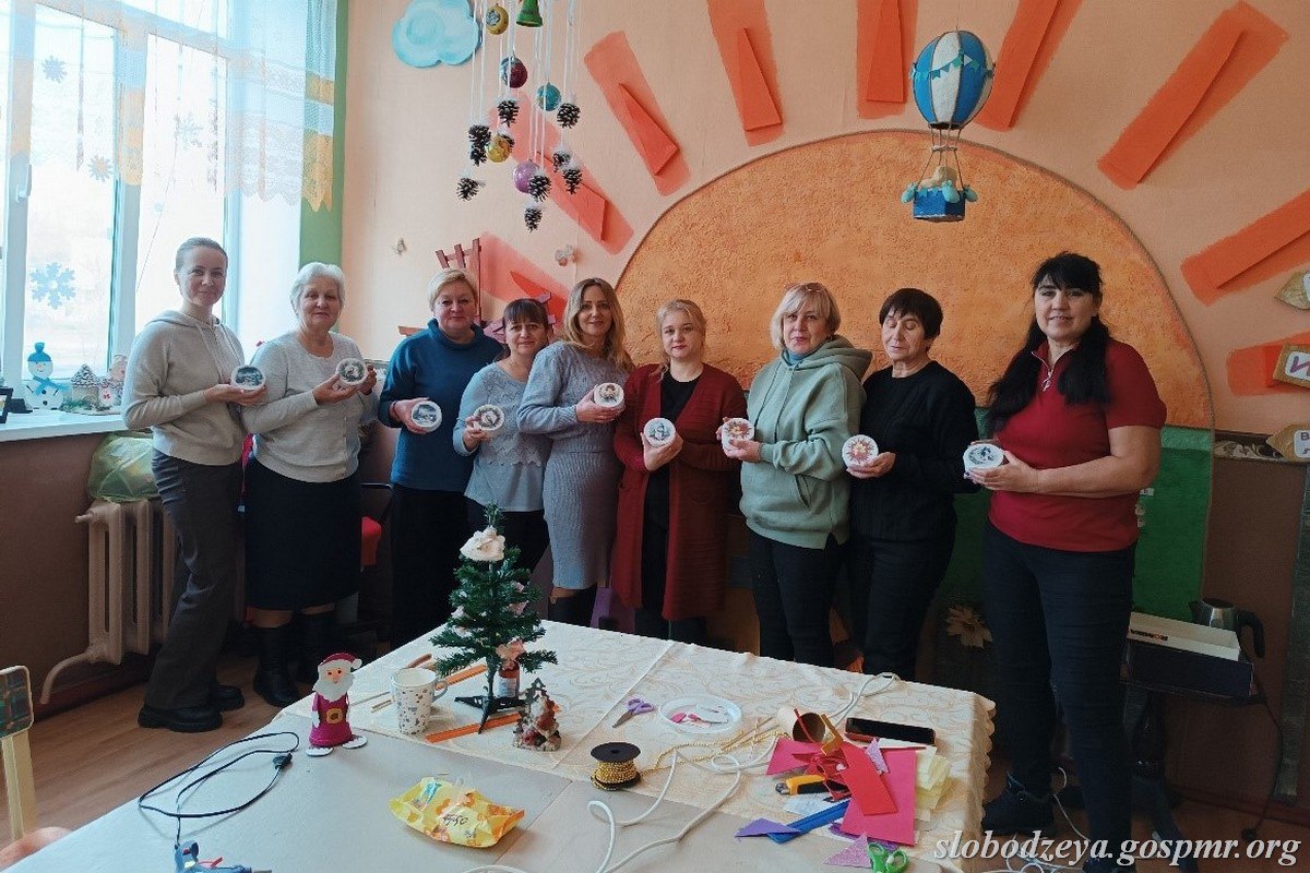 Кузница талантов: педагоги Слободзейского района обменялись инновационными практиками Кузница талантов: педагоги Слободзейского района обменялись инновационными практиками