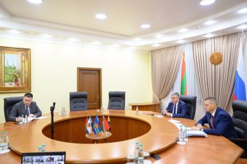 Коротко о главном из обсуждения на селекторном совещании в Администрации Президента: