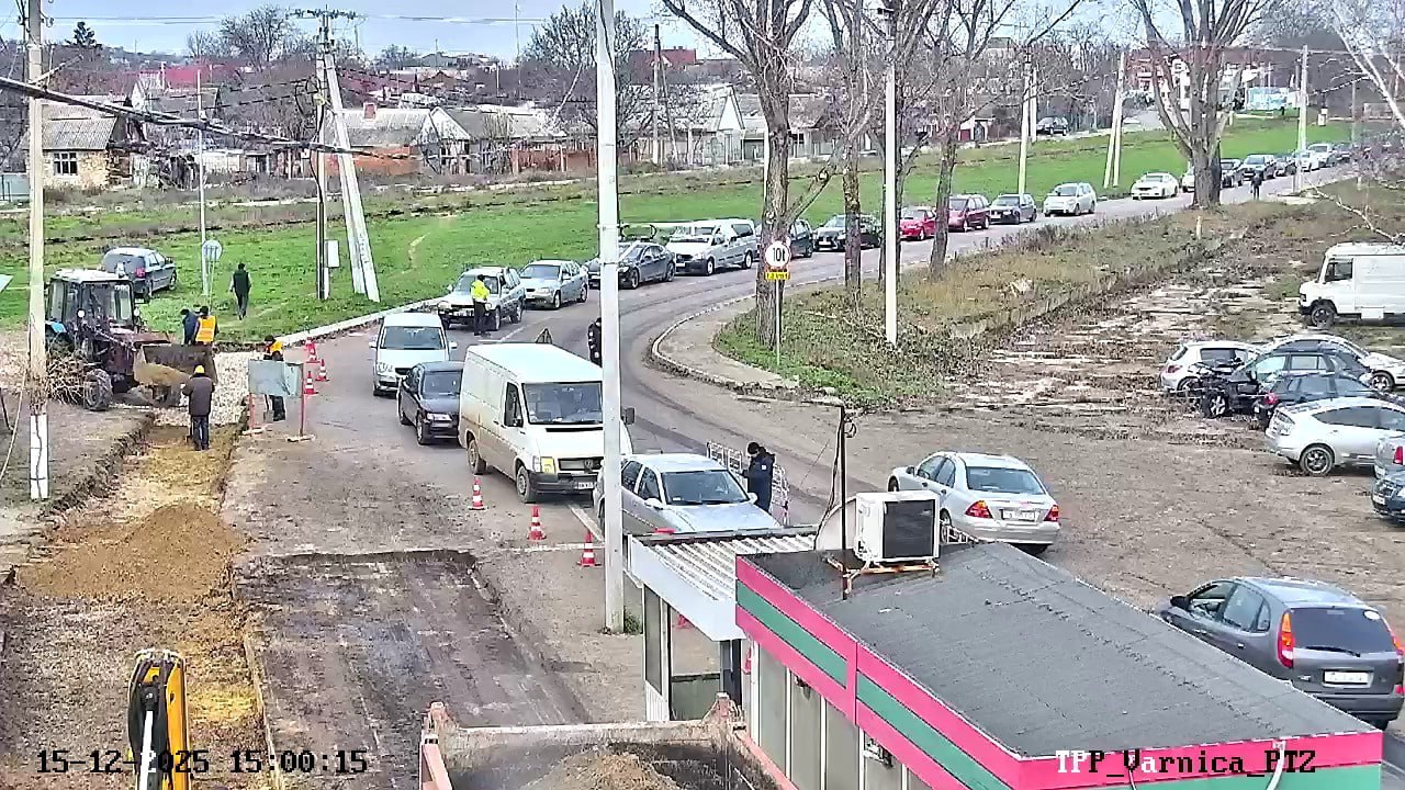 ГТК обращает внимание: на ТПП «Бендеры (Варница)» проводится ремонт дорожного полотна, в связи с чем временно изменена схема движения транспорта