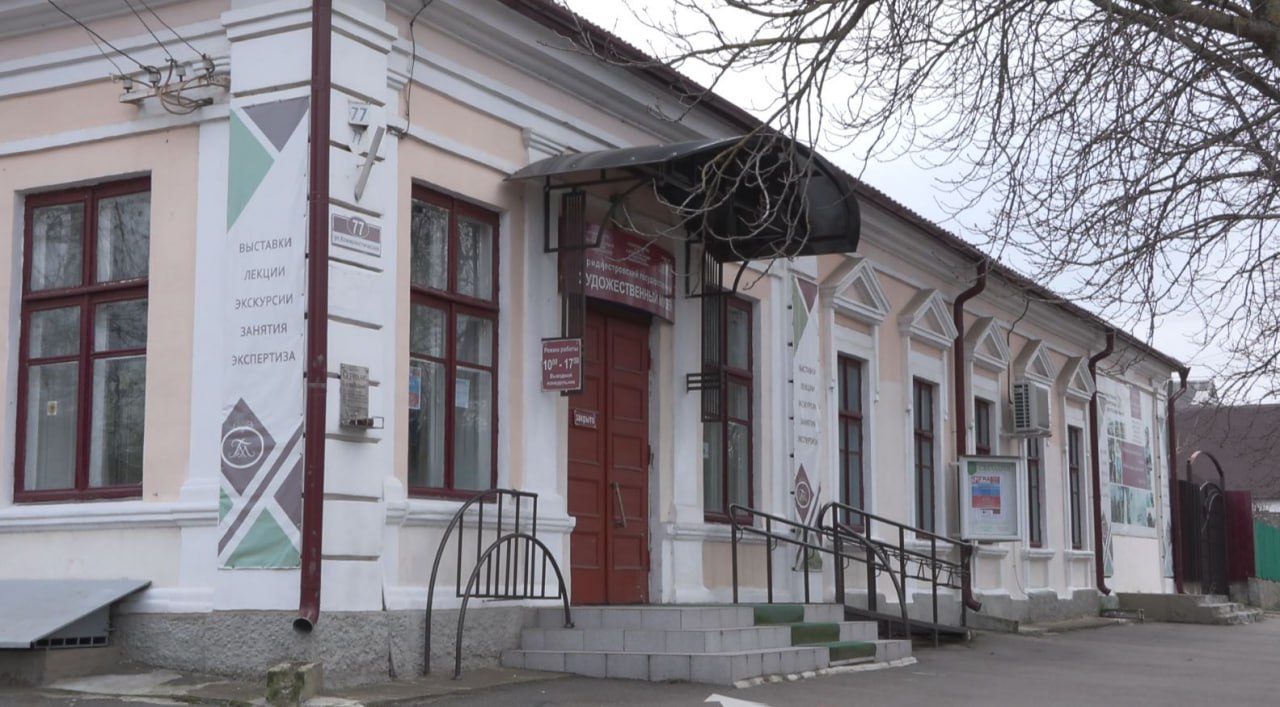 В пятницу, 19 декабря, в художественном музее откроется ежегодная отчётная выставка Союза художников Приднестровья