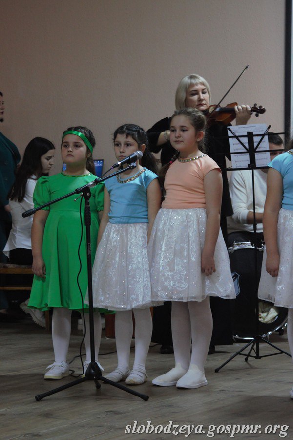 «Вместе весело шагать» — музыка детства в школе искусств Первомайска «Вместе весело шагать» — музыка детства в школе искусств Первомайска