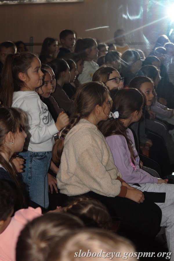 «Вместе весело шагать» — музыка детства в школе искусств Первомайска «Вместе весело шагать» — музыка детства в школе искусств Первомайска