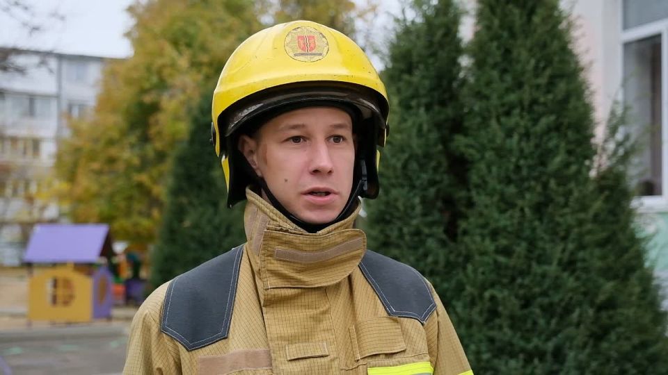 #ВопросОтвет. Сегодня вопрос горячий Что делать, если на вас загорелась одежда? Задай свой вопрос пожарным, спасателям или инспекторам Госпожнадзора — пиши его в комментариях! Возможно, именно на него ответят в следующем...