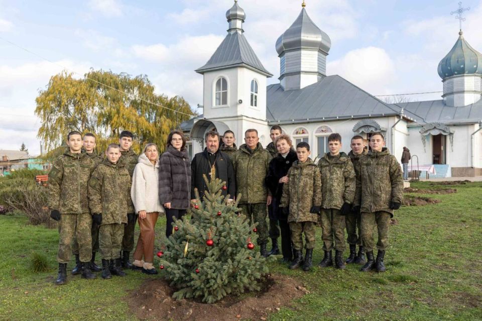 СУВОРОВЦЫ ПРИНЯЛИ УЧАСТИЕ В БЛАГОТВОРИТЕЛЬНОЙ АКЦИИ СУВОРОВЦЫ ПРИНЯЛИ УЧАСТИЕ В БЛАГОТВОРИТЕЛЬНОЙ АКЦИИ