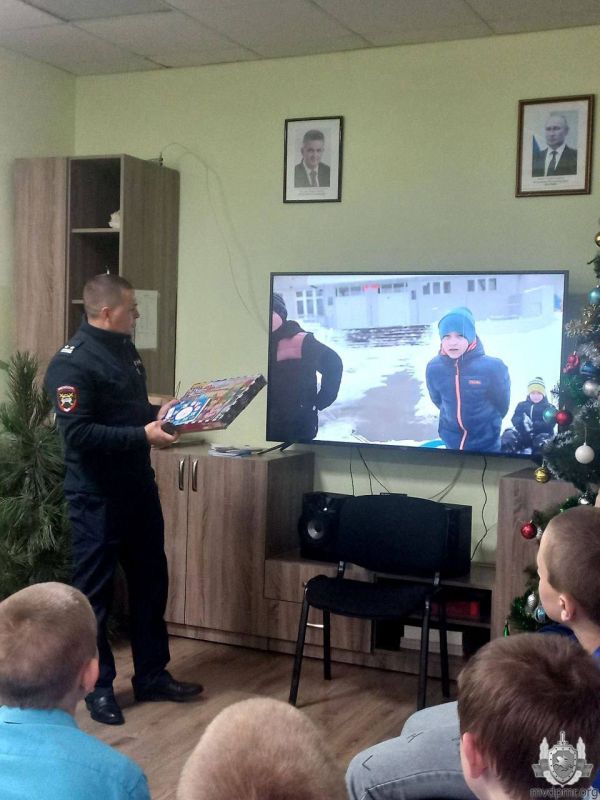 Зимой на дороге будьте внимательны и осторожны Зимой на дороге будьте внимательны и осторожны