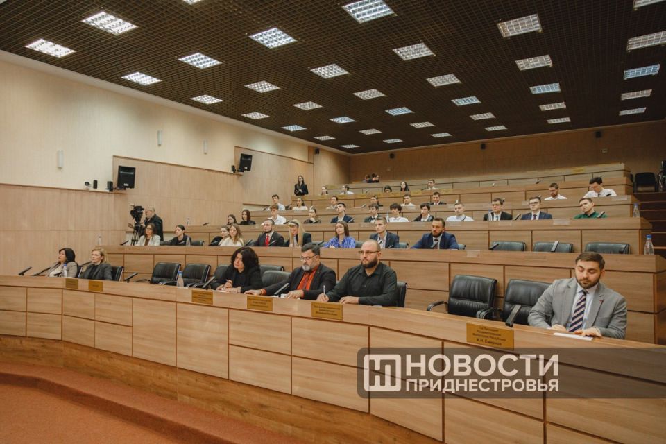 5 ��� ������, ����� 290 ������������� �������� � 16 ���������, 5 �� ������� ����� � ������ ����������� ������� � ���������� ��������� ��� ��������� ������ ��� ������ ����� ����� ������������