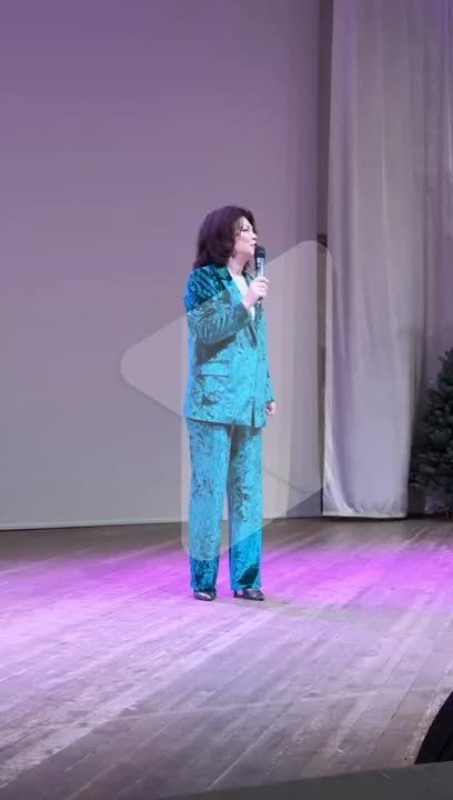 «Вами гордится весь город»