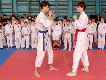 � ������� � ����� � 18 ������ ������ �� ������-�� ������� �����-�� ����� ����� � ����������