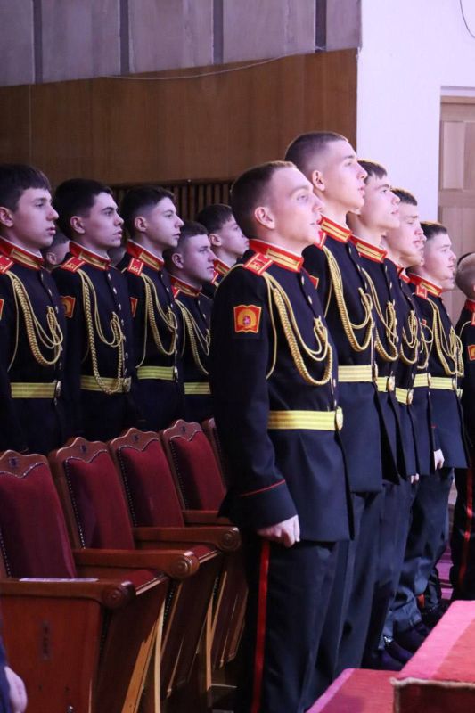 �� ������ ���������� ������ ���������������� ����������� ���������� ����� � 80-����� ������ � ������� ������������� �����