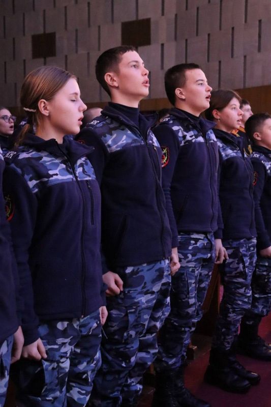 �� ������ ���������� ���������� ���������������� ����������� ���������� �����, ������������ � 80-����� ������ � ������� ������������� �����