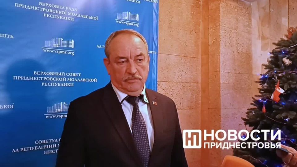 Очень положительная, необходимая законодательная инициатива — вице-спикер Верховного Совета Александр Коршунов прокомментировал принятие законопроекта о выдаче январской пенсии авансом в декабре