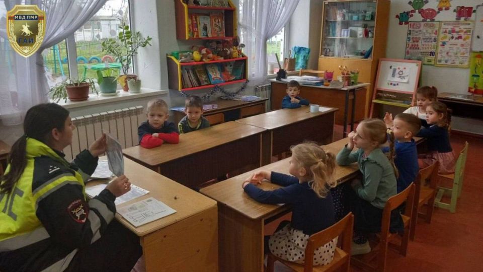 О безопасности на дороге – детям О безопасности на дороге – детям