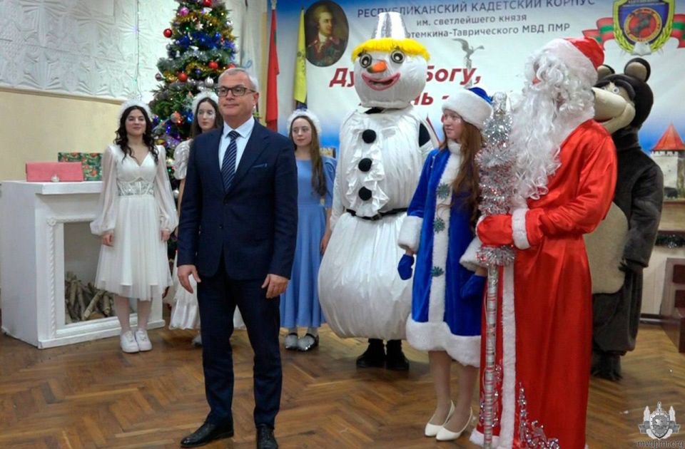 Дружба побеждает. Новый год в РКК Дружба побеждает. Новый год в РКК