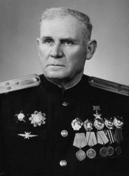 Сегодня мы вспоминаем Георгия Георгиевича Черниенко — Героя Советского Союза, уроженца Тирасполя, чей день рождения отмечается 25 декабря