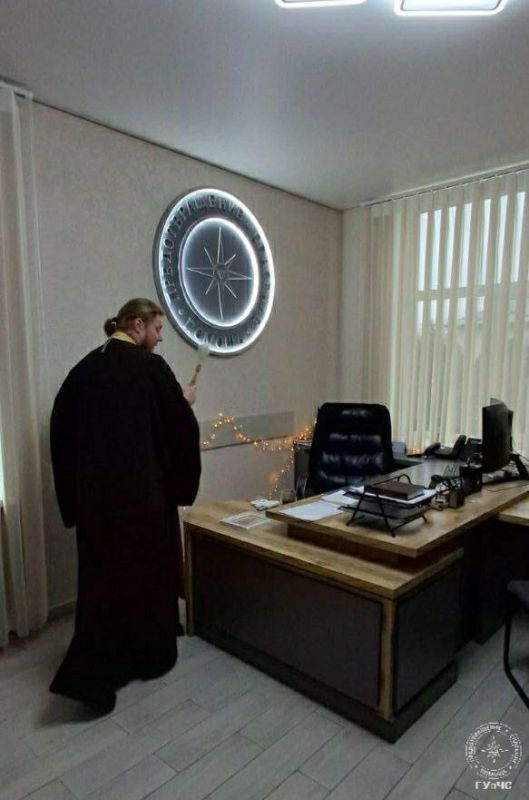 Здание Главного управления по ЧС освятили Здание Главного управления по ЧС освятили