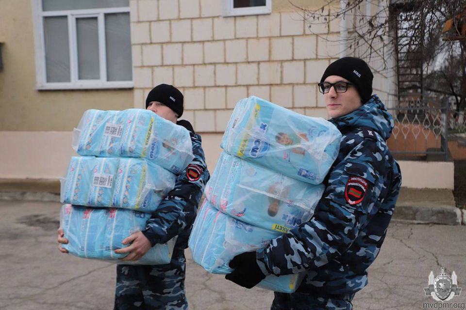 Праздник в Доме ребёнка. В Республиканском специализированном Доме ребёнка 26 декабря состоялся новогодний утренник Праздник в Доме ребёнка. В Республиканском специализированном Доме ребёнка 26 декабря состоялся новогодний утренник