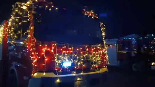 Новогодний караван заглянул на Ленинский микрорайон