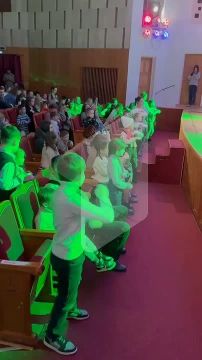 Новогодняя атмосфера во Дворце Республики