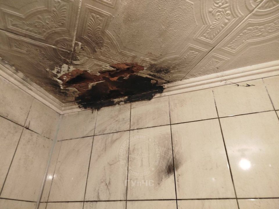 На фото последствия возгорания в селе Красный Октябрь