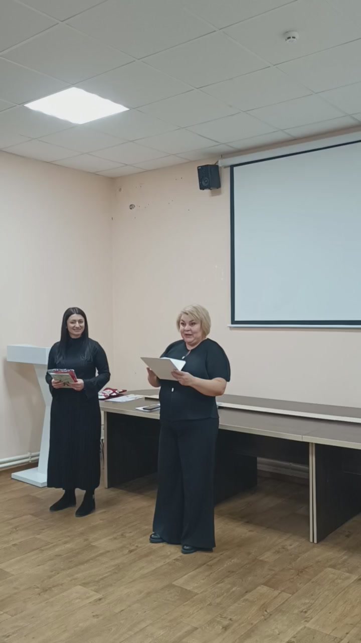 Сегодня в ГУ "Приднестровская газета" состоялась награждение лауреатов творческого конкурса «Поезия маикэ!»