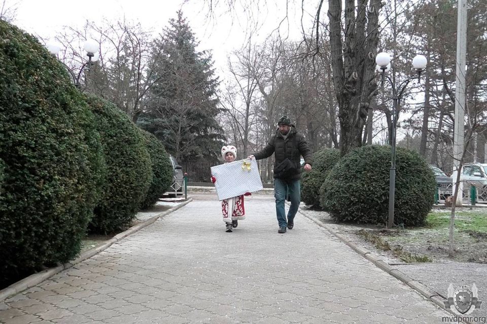 Новогодние поздравления милиционерам