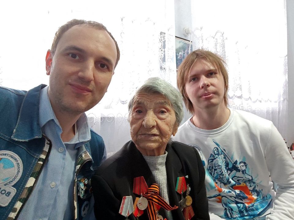 «Волонтёры Победы» поздравили с 99-летием ветерана Великой Отечественной войны Дарью Ивановну Старых из григориопольского села Спея