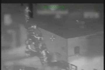 В США показали видео с операцией по перехвату двух танкеров, шедших под российскими флагами у берегов Венесуэлы