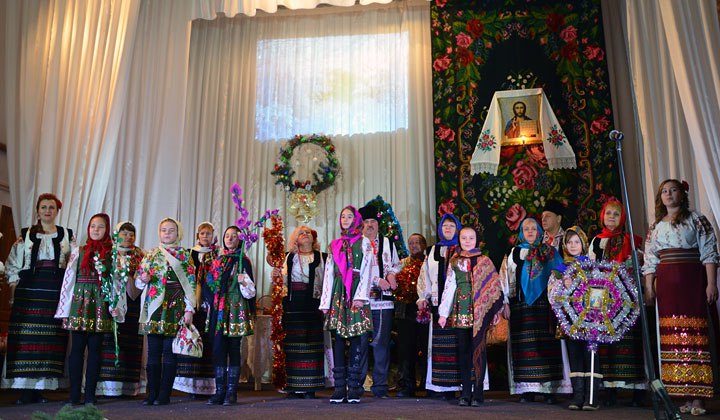Районный фестиваль новогодних и рождественских обрядов «Клопоцей, зургэлэй рэсунэ Нистру, хэй!» пройдет в воскресенье в Доме культуры «Коржево» в Дубоссарах