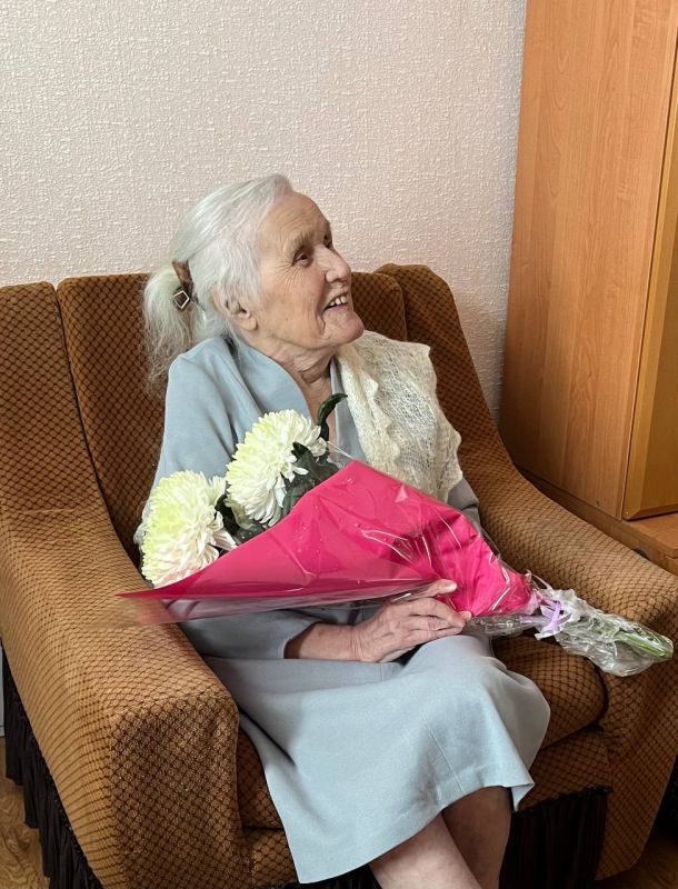 Сегодня 103 года исполнилось ветерану Великой Отечественной войны - Зинаиде Павловне Кройтор Сегодня 103 года исполнилось ветерану Великой Отечественной войны - Зинаиде Павловне Кройтор