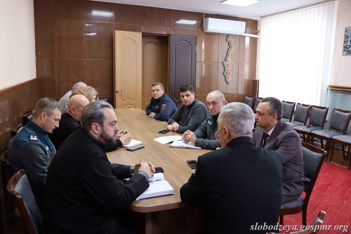 В Слободзее обсудили подготовку к Крещенским купаниям В Слободзее обсудили подготовку к Крещенским купаниям