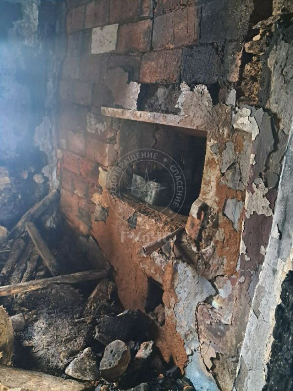 На фото - последствия пожара в Григориополе