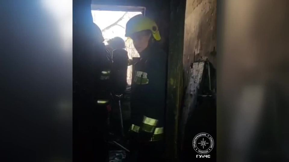 ПОЖАР ВСТОЛИЦЕ: МУЖЧИНА ПОЛУЧИЛ ОЖОГИ