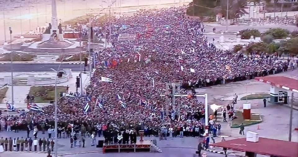 ���� ��������� � 32 �������, ��������� � ��������� �� ����� ��������� ���