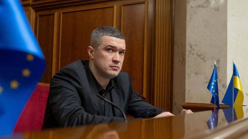 ����� ���� � ������� 50 ����� ������� � ������, � ������� ������� ������� �������