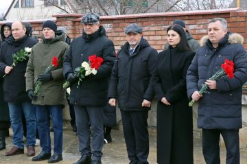 ������-������� ����� ������ ������ �����