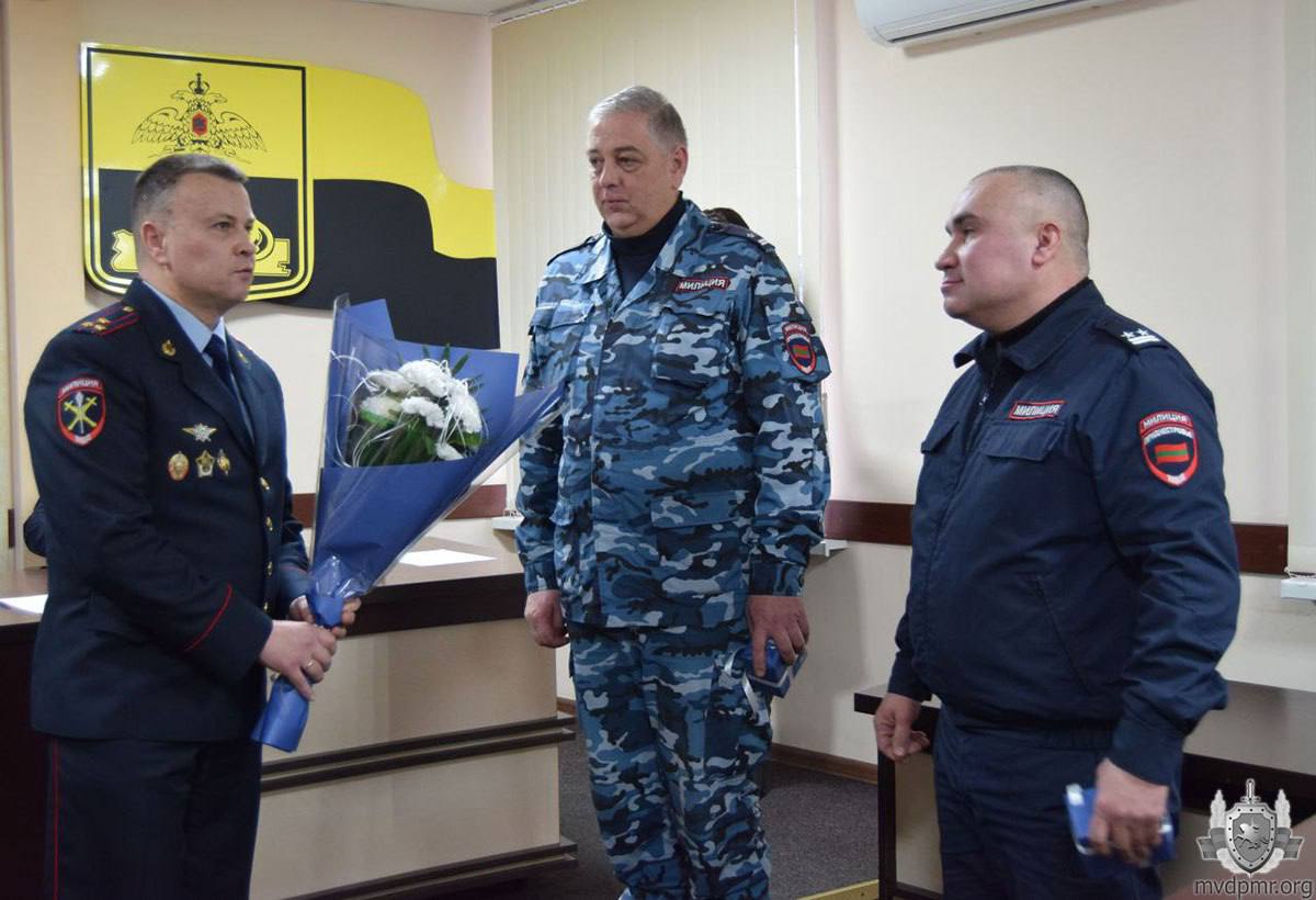 Четверть века на службе закону