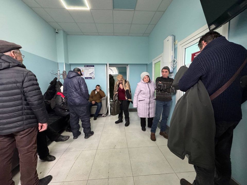 А это очередь на рентген в Лечгородке А это очередь на рентген в Лечгородке