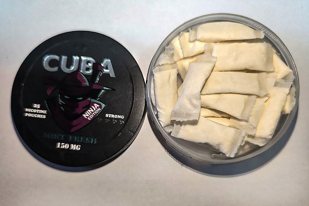 Сотрудники УБК изъяли незаконно ввезенную партию никотиновых паучей (подушечек) Сотрудники УБК изъяли незаконно ввезенную партию никотиновых паучей (подушечек)