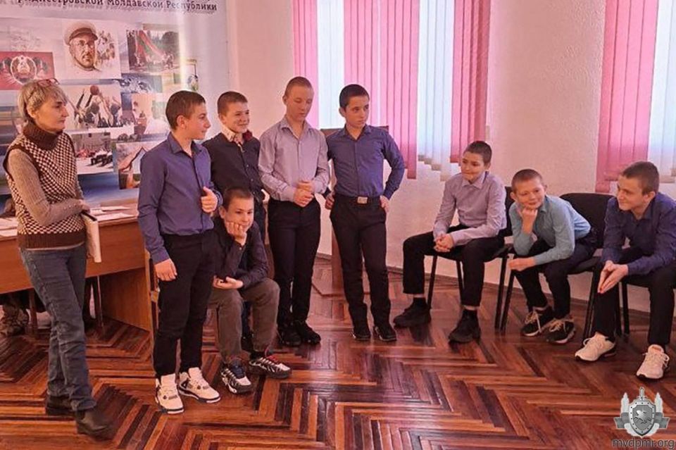 Макаренцы учились выходить из конфликтов Макаренцы учились выходить из конфликтов