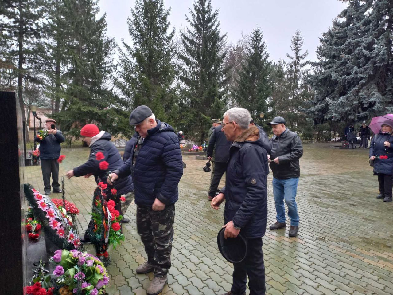 В Дубоссарах прошел митинг, посвященный 37-й годовщине со дня вывода советских войск из Афганистана В Дубоссарах прошел митинг, посвященный 37-й годовщине со дня вывода советских войск из Афганистана