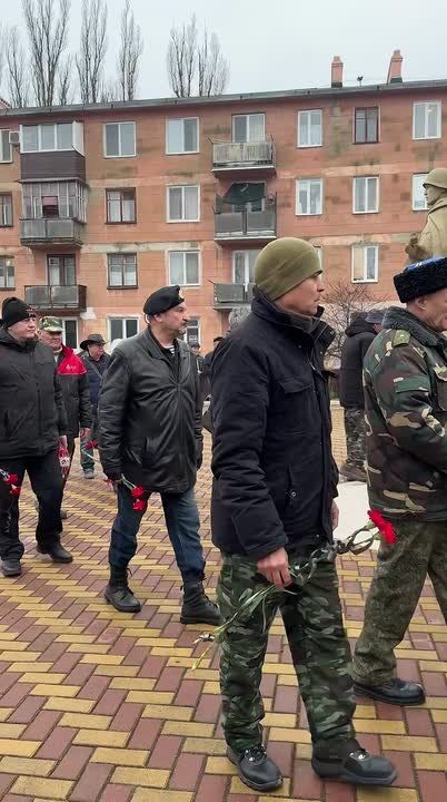 ������ ����������� ��������� ����� � ��������� ������-������������������