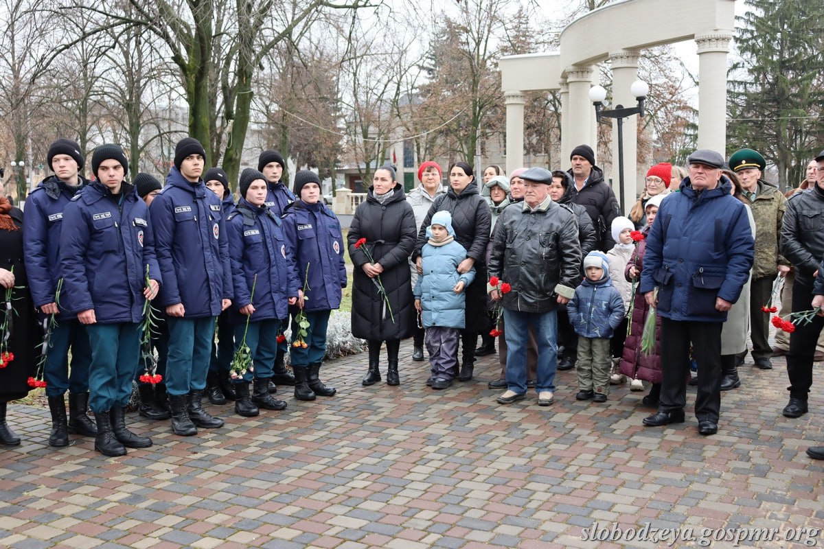 «Без права на забвение»: в Слободзейском районе отметили годовщину вывода советских войск из Афганистана «Без права на забвение»: в Слободзейском районе отметили годовщину вывода советских войск из Афганистана