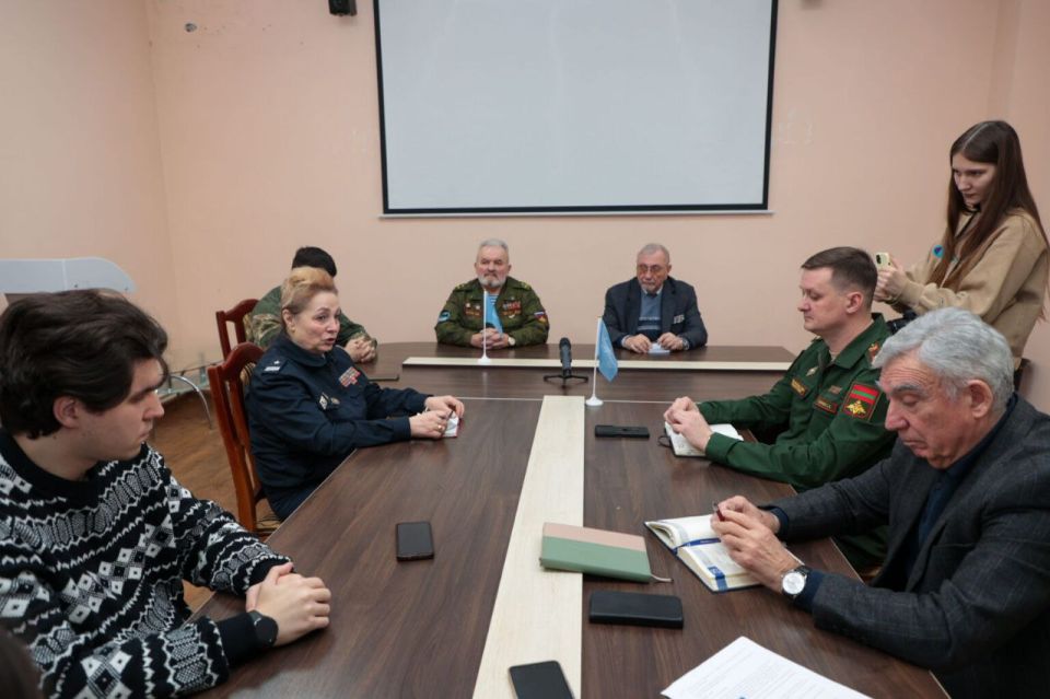 СУВОРОВСКОЕ УЧИЛИЩЕ ПРИГЛАШАЕТ НА УЧЕБУ СУВОРОВСКОЕ УЧИЛИЩЕ ПРИГЛАШАЕТ НА УЧЕБУ