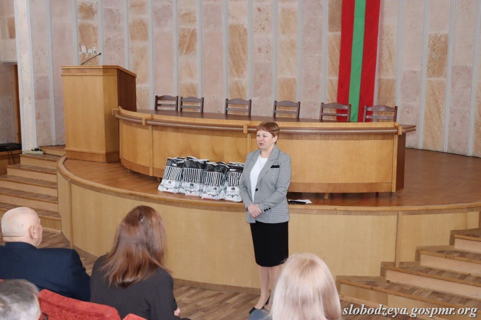 � ���������������� �������������� ������ � ������ ��������� ���������� ������������� ������������ �������� ���������� � ����������� ���� ��������� ���������