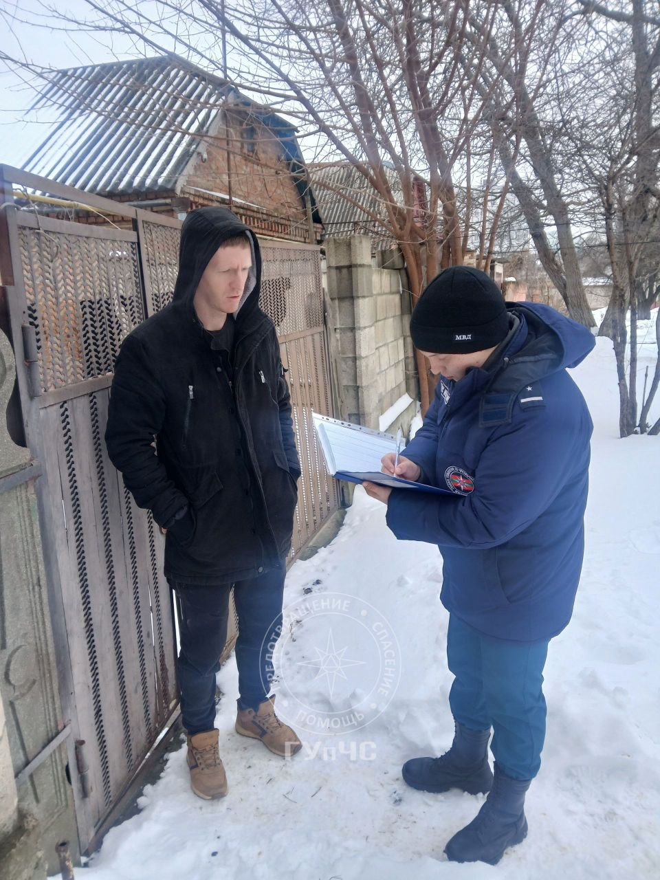 Сотрудники АСП продолжают обход домов, которые находятся в зоне подтопления