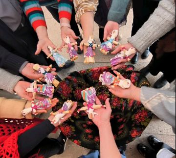 В Дубоссарах прошел мастер-класс по изготовлению кукол Масленицы