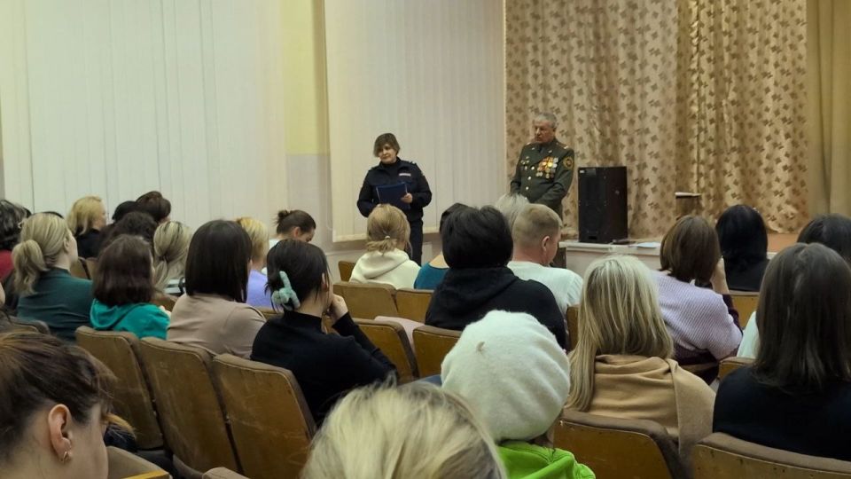 Скажем вместе школьной травле – «НЕТ»! Скажем вместе школьной травле – «НЕТ»!
