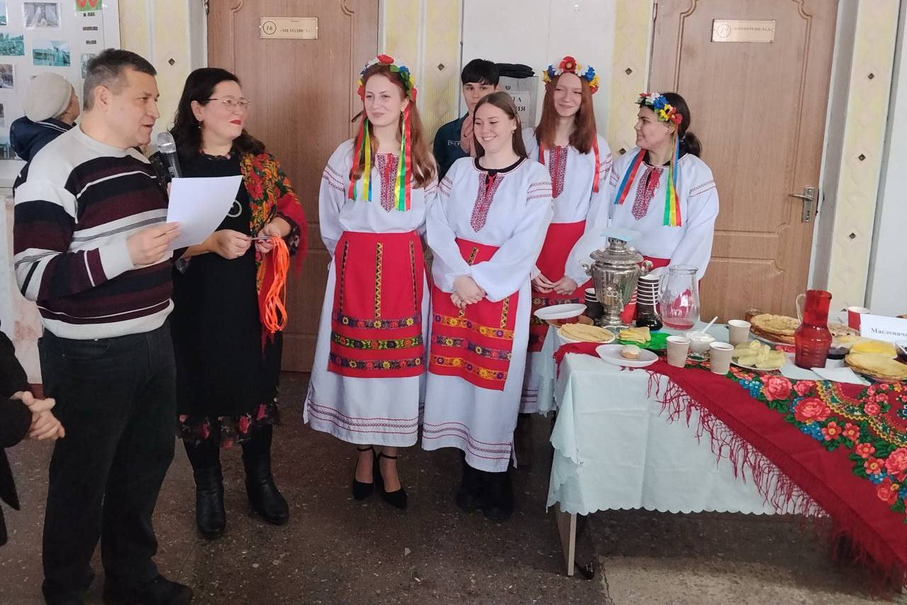 Накануне в Слободзейском политехническом техникуме прошел традиционный праздник «Широкая Масленица» Накануне в Слободзейском политехническом техникуме прошел традиционный праздник «Широкая Масленица»