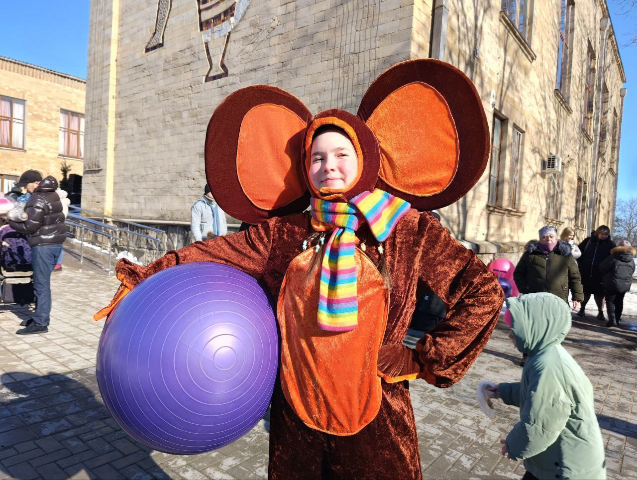 Время улыбок, песен и солнечных дней — приближается пора весенних чудес! Весна будет обязательно яркой и теплой! Время улыбок, песен и солнечных дней — приближается пора весенних чудес! Весна будет обязательно яркой и теплой!
